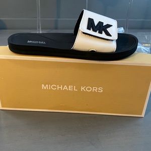 Brand new Michael kors sandels